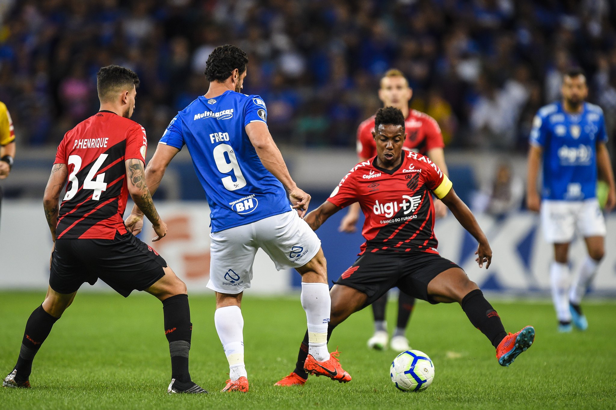 Goleiro reserva reconhece jogo ruim do Cruzeiro e pede reação no Brasileiro
