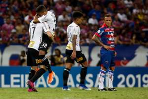 Fortaleza 1 x 3 Corinthians - Timão reage e consegue virada no Castelão