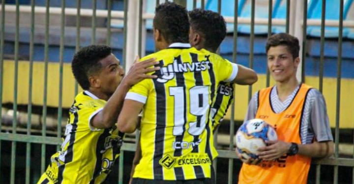 Voltaço vence em casa e assume liderança da Série C