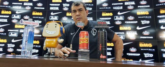 Técnico do Corinthians indica voltas de Fagner e Clayson, mas vai poupar no Uruguai