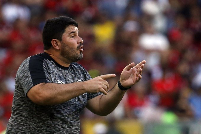 Mesmo com derrota em clássico, Botafogo celebra evolução do ataque