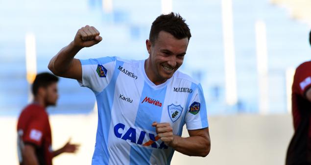 Série B: Londrina confirma retorno de ex-atacante do São Paulo para pegar Paraná