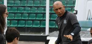 Série B: Hemerson Maria pede demissão e intensifica crise do Figueirense