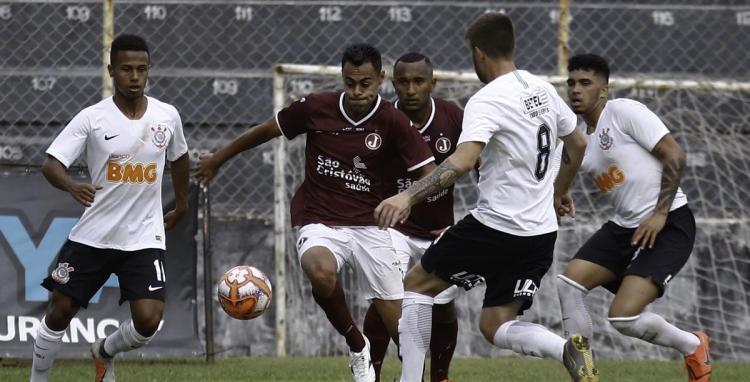 Corinthians 0 x 1 Juventus – Moleque faz travessura e complica Timão