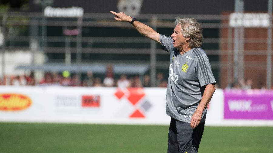 Com Arrascaeta e Everton Ribeiro, Jesus anuncia relacionados do Fla contra Emelec