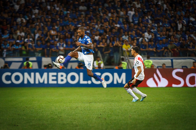 Libertadores: Após eliminação, Dedé diz que Cruzeiro ‘não pode sair de cabeça baixa’