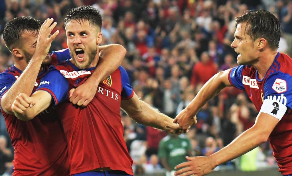 LIGA DOS CAMPEÕES: Basel bate PSV Eindhoven e passa; Celtic e Olympiakos ganham