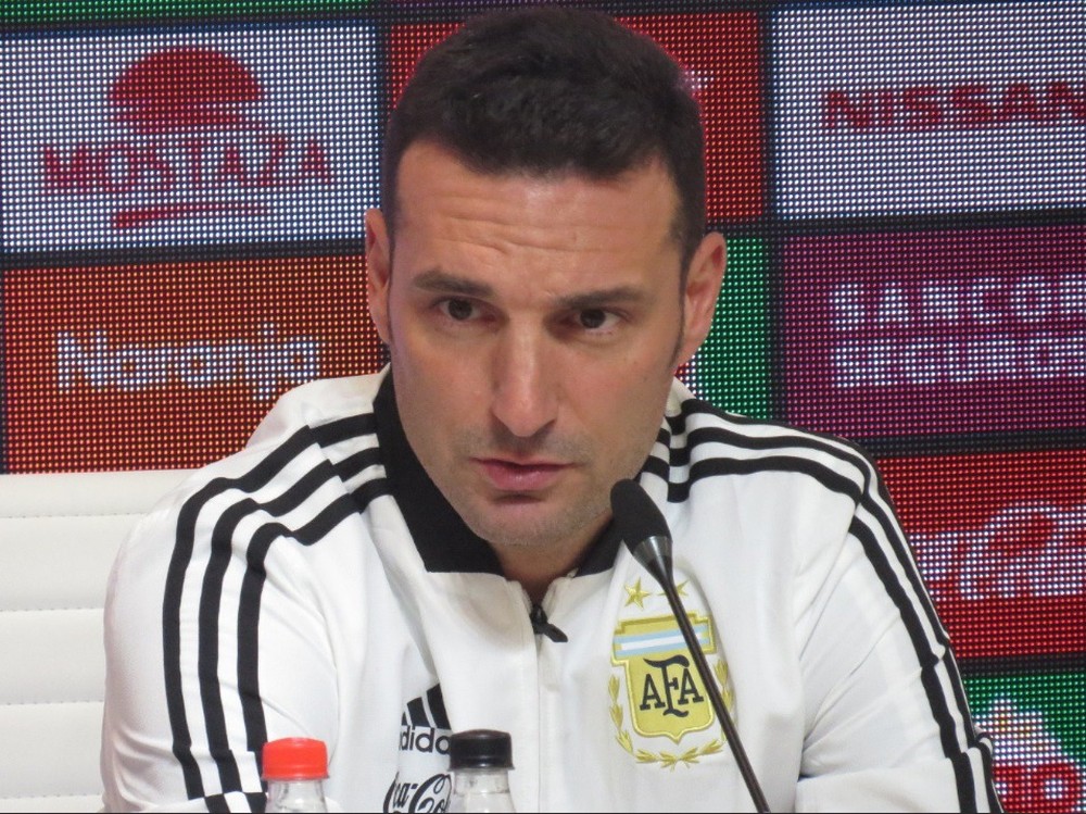 Scaloni permanece como técnico da Argentina nas Eliminatórias para Copa do Catar