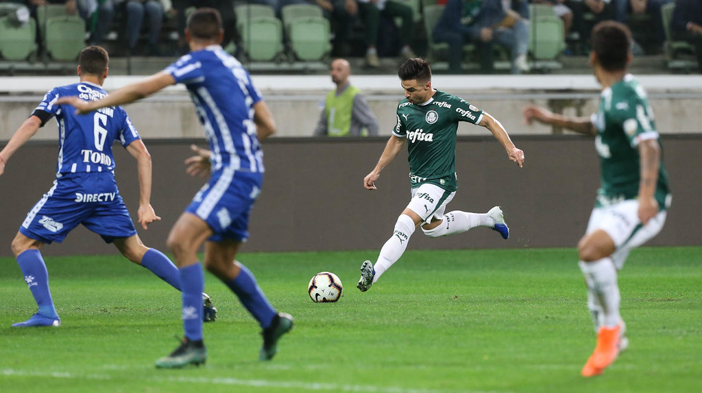 Palmeiras derrota Godoy Cruz