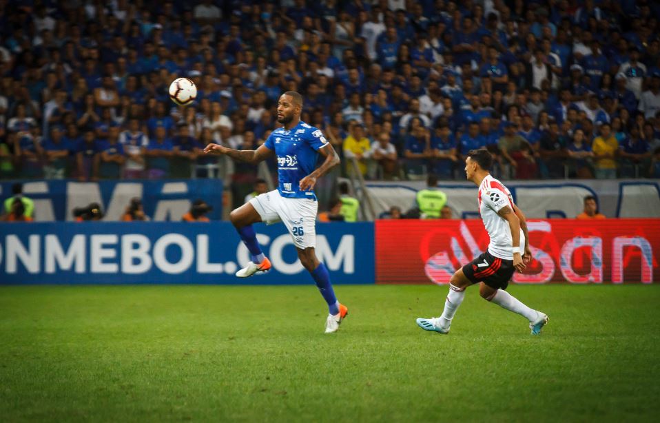 Xerifão do Cruzeiro esquece River e pede foco em clássico e semifinal