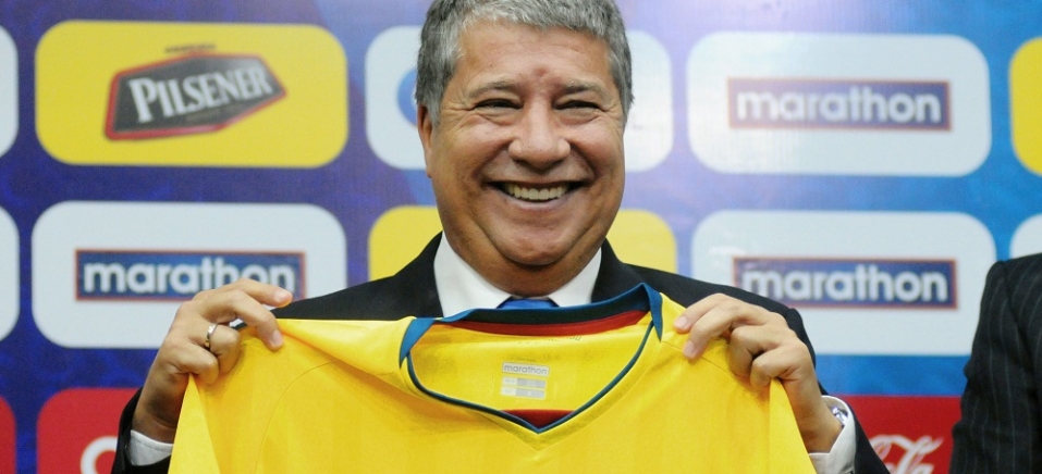 Hernán Darío Gómez é demitido do cargo de treinador da seleção equatoriana