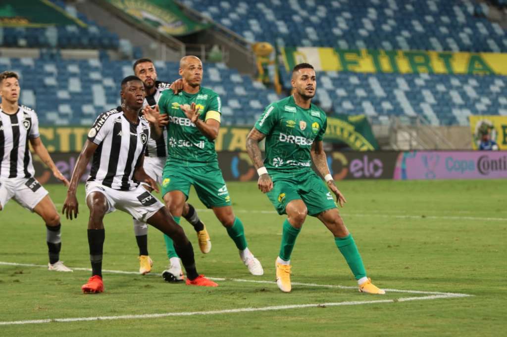 Cuiabá segura empate com Botafogo-RJ e avança na Copa do Brasil