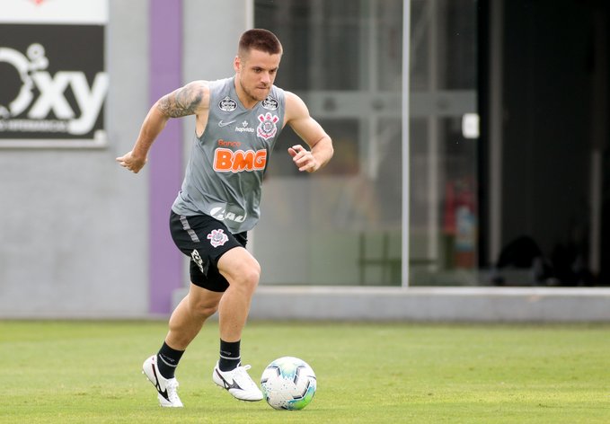 Em desvantagem, Corinthians corre atrás da vaga contra o América em BH