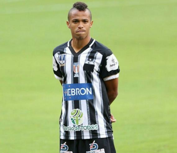 Série D: Lateral se despede do Central-PE e viaja para assinar com clube da Série C