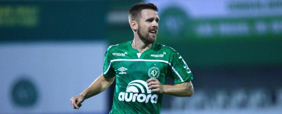Série B: Chapecoense prorroga contrato de lateral até 2021