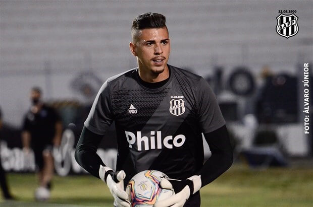 Série B: Goleiro da Ponte Preta realiza cirurgia no punho direito