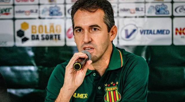 Sampaio Corrêa perde Eloir, mas pode ter reforços na abertura do returno