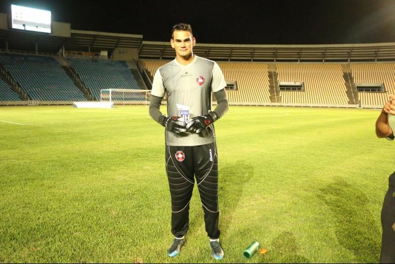 ​Série D: Goleiro do Moto Club cobra diretoria por salários atrasados