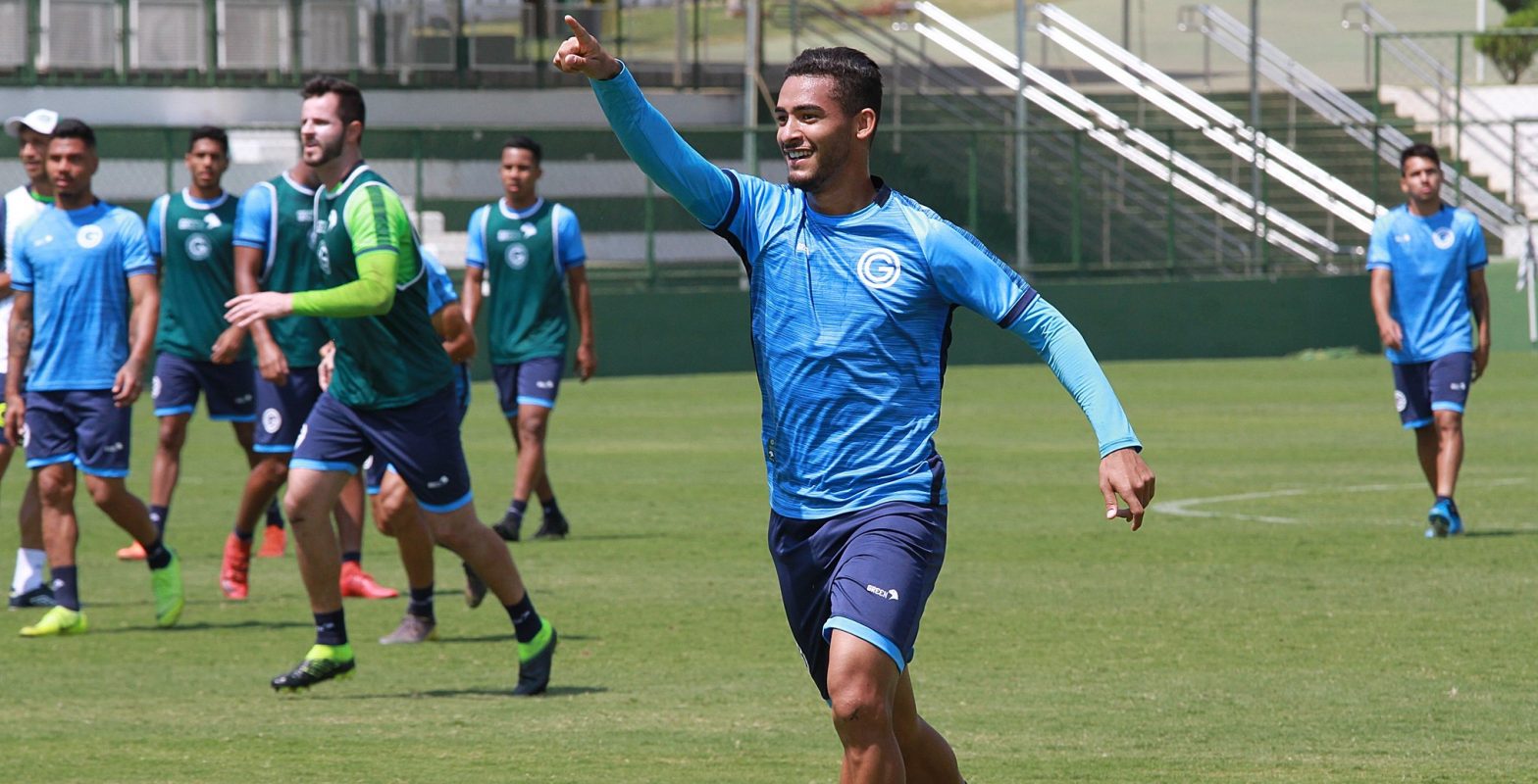 Por ‘jogada violenta’, lateral do Goiás tem pena de dois jogos mantida pelo STJD