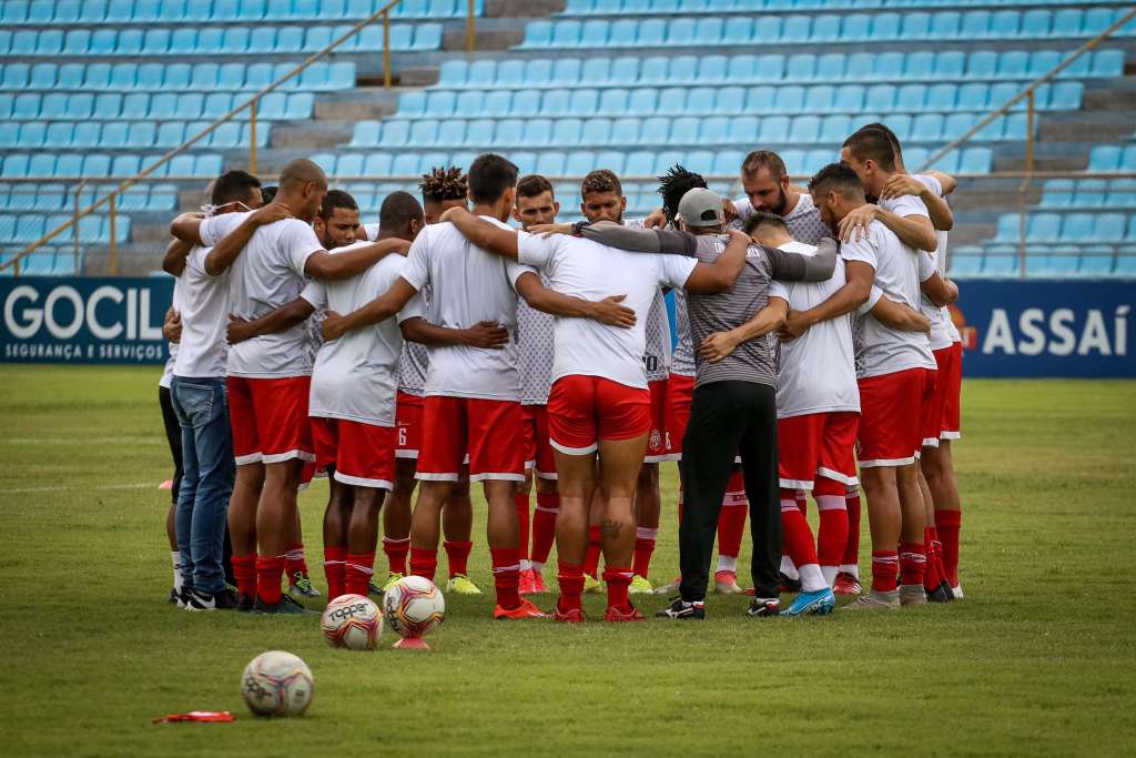 Sem poder inscrever jogadores, Imperatriz-MA viaja para encarar Botafogo-PB