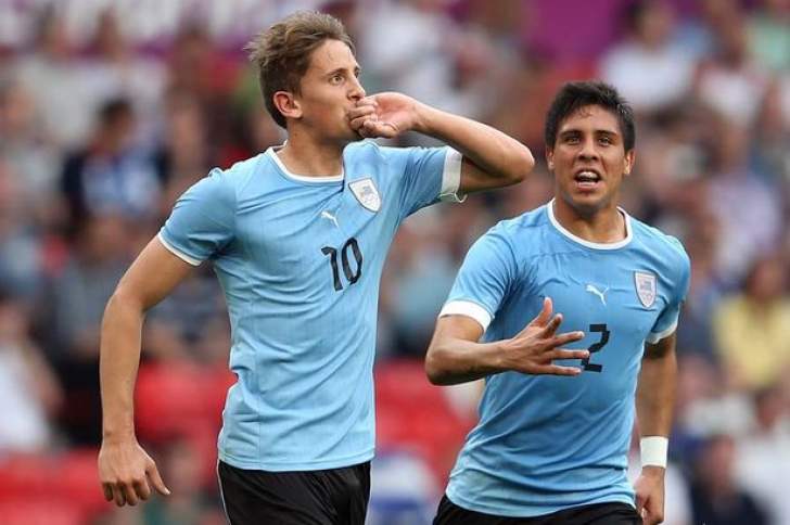 Grêmio avança para comprar lateral, mas descarta Gastón Ramírez