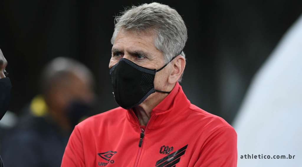 Paulo Autuori quebra a cabeça para escalar o Athletico