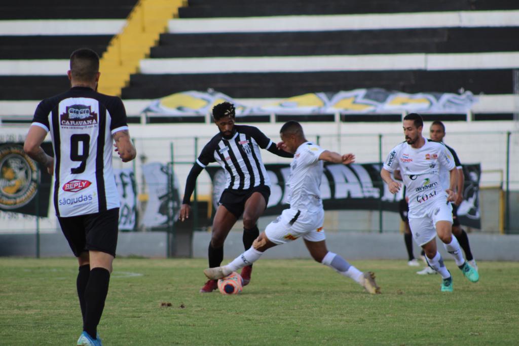 O EC São Bernardo tem vantagem em cima do Comercial (Foto: João Romoli/EC São Bernardo)