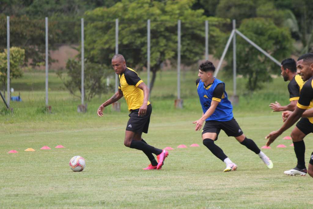 Em dia movimentado com apresentação e saída, Criciúma encerra preparação para encarar Volta Redonda na Série C (Foto: Celso da Luz/www.criciuma.com.br)