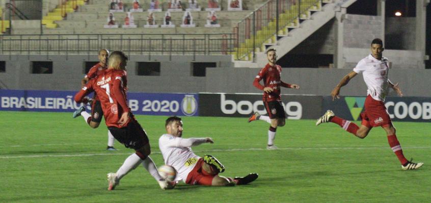 Para acabar com os empates. (Foto: Carlos Insaurriaga / Brasil)