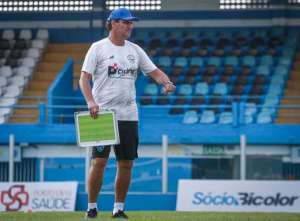 Série C: Treinador do Paysandu comemora invencibilidade e posição no G4