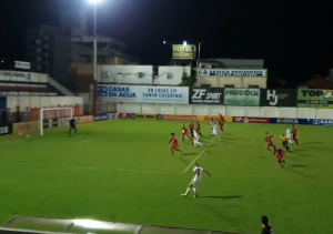 Brusque-SC 2 x 2 Boa Esporte-MG - Bruscão busca empate, mas segue em jejum de vitória