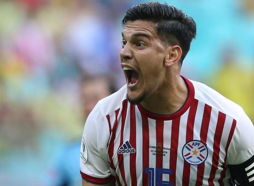 Gustavo Gómez foi convocado pela seleção paraguaia novamente