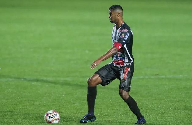 Série B: Zagueiro se lesiona e poderá desfalcar Operário na sexta-feria, 13