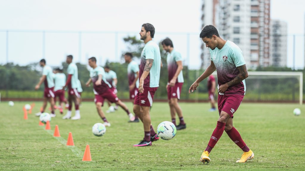 Nenê e Fernando Pacheco treinam e podem reforçar Fluminense contra o Palmeiras