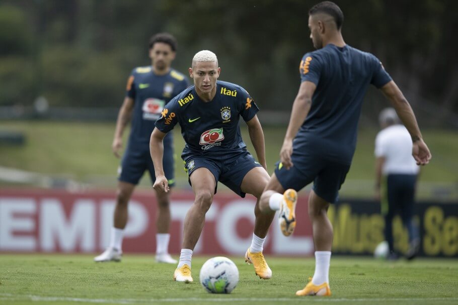 Eliminatórias: Tite escalação Seleção Brasileira com três mudanças