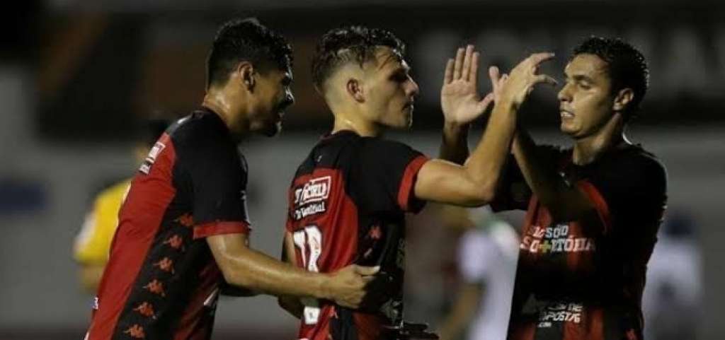 Vitória derrota o Figueirense Vitória derrota o Figueirense