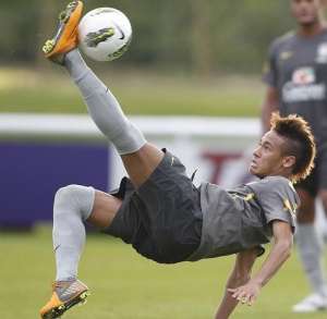Sérgio Carvalho: Brasil tem obrigação de golear pelas Eliminatórias