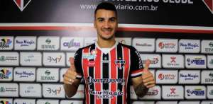 Série C: Ferroviário segue reformulação do elenco e abre mão de meia-atacante