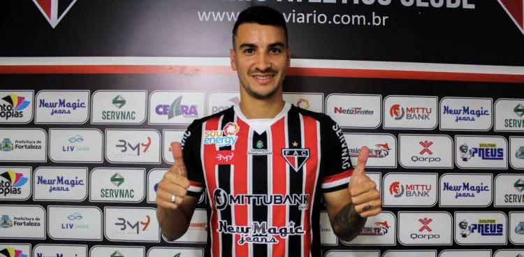 Série C: Ferroviário segue reformulação do elenco e abre mão de meia-atacante