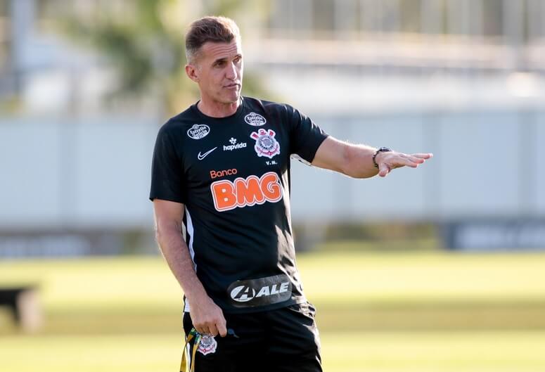 Corinthians quita último mês de salários atrasados do elenco