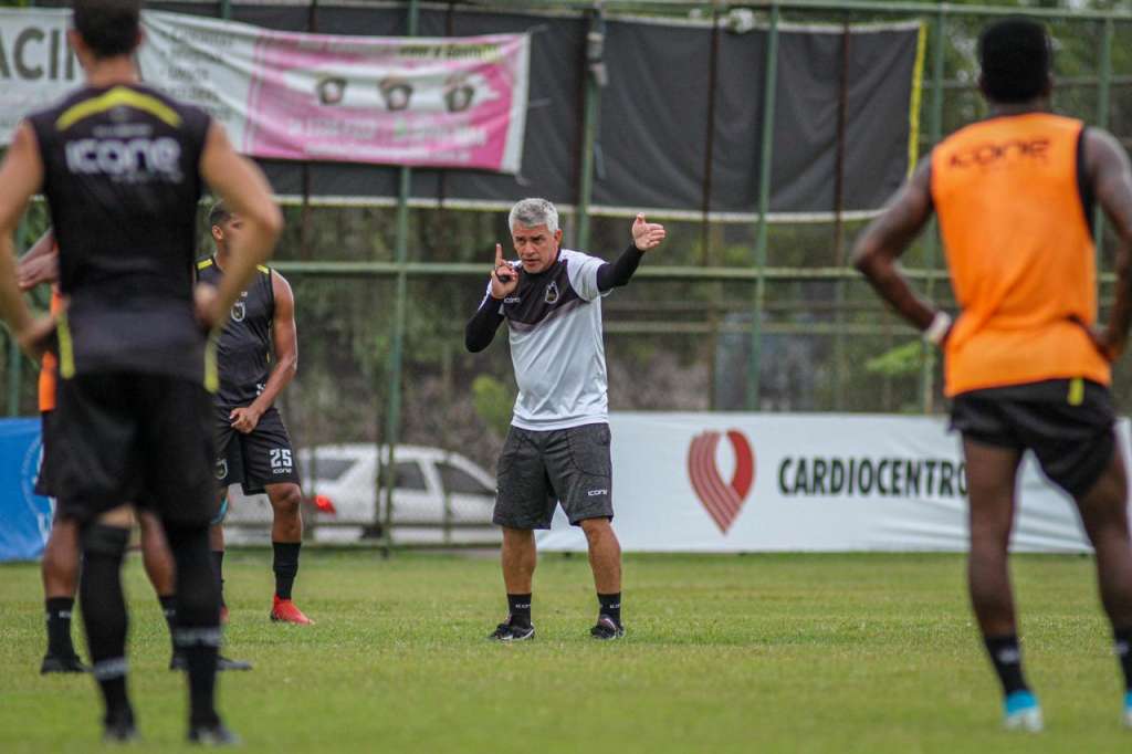  Sem vencer há 10 jogos, Volta Redonda encerra preparação pra 'duelo da vida'