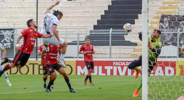 Apodi marcou gol de empate da Ponte Preta. Foto: Álvaro Jr