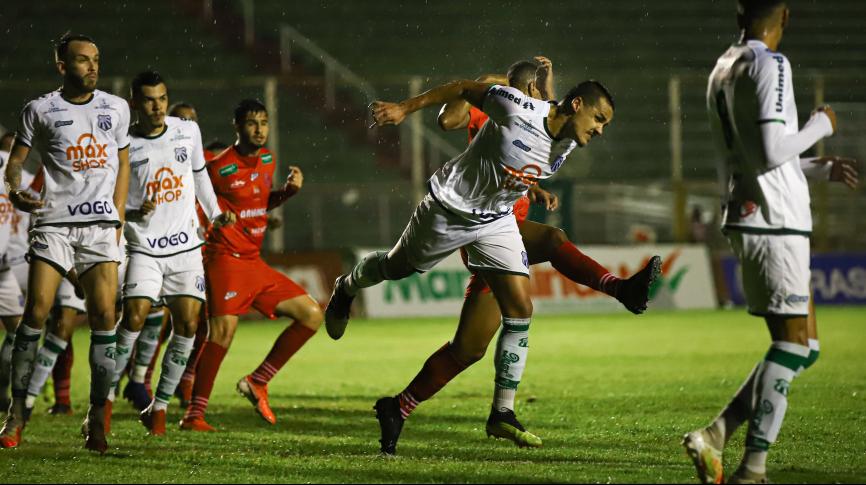Tpynambás foi valente e buscou a vitória de virada fora de casa - Renan Muniz/Caldense