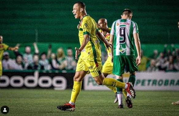 Juventude 2 x 3 Sampaio Corrêa – Hat-trick do artilheiro e Sampaio no G4!