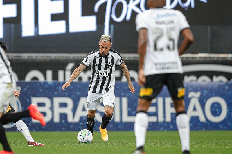 Corinthians 1 x 2 Atlético-MG - De virada, Galo vence e é o novo líder do Brasileirão 3 0002050506640 img