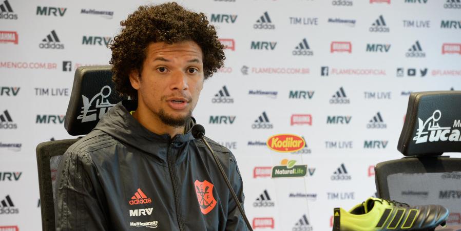 Willian Arão é direto após tropeço do Flamengo: “Tem que vencer. Não tem desculpa”