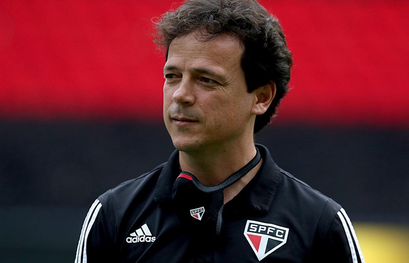 Fernando Diniz tenta evitar euforia no embalado São Paulo