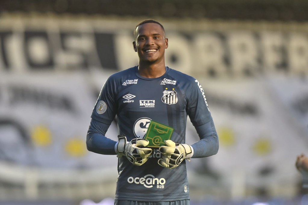 Seleção FI do Brasileirão tem improvisos, promovidos pelo técnico interino