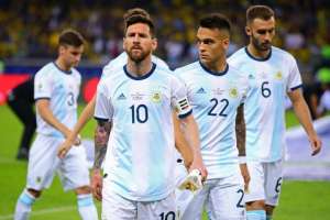 Eliminatórias: Em país afundado na crise, Argentina visita Peru em má fase