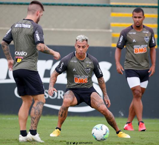 Sem Sampaoli e com retorno de jogador, Atlético-MG se prepara para jogo atrasado